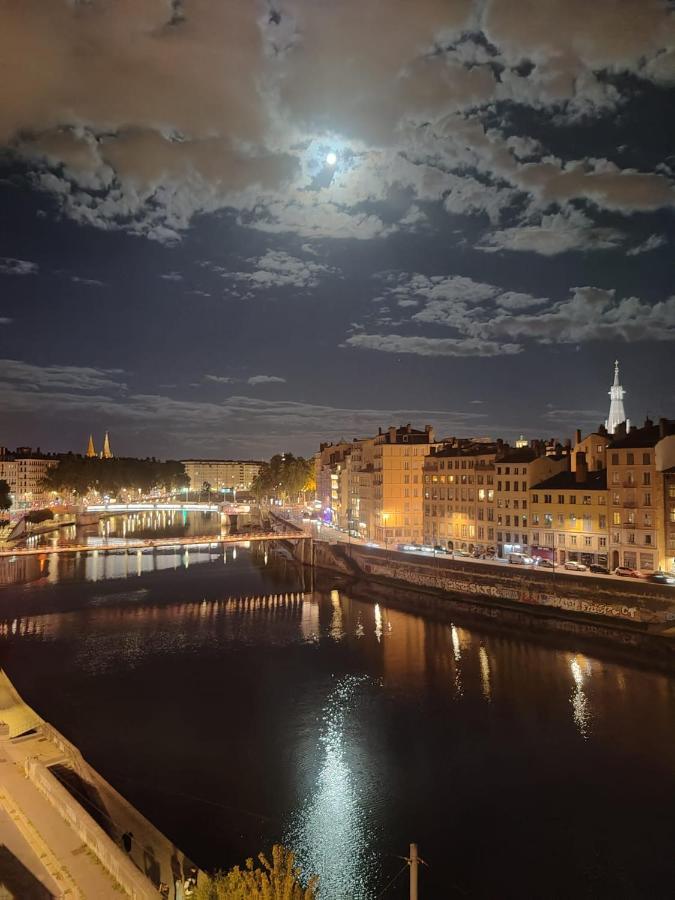 Appartement Haussmannien D'Artiste, Exception, Quai De Saone Balcon+Parking Lyon Bagian luar foto