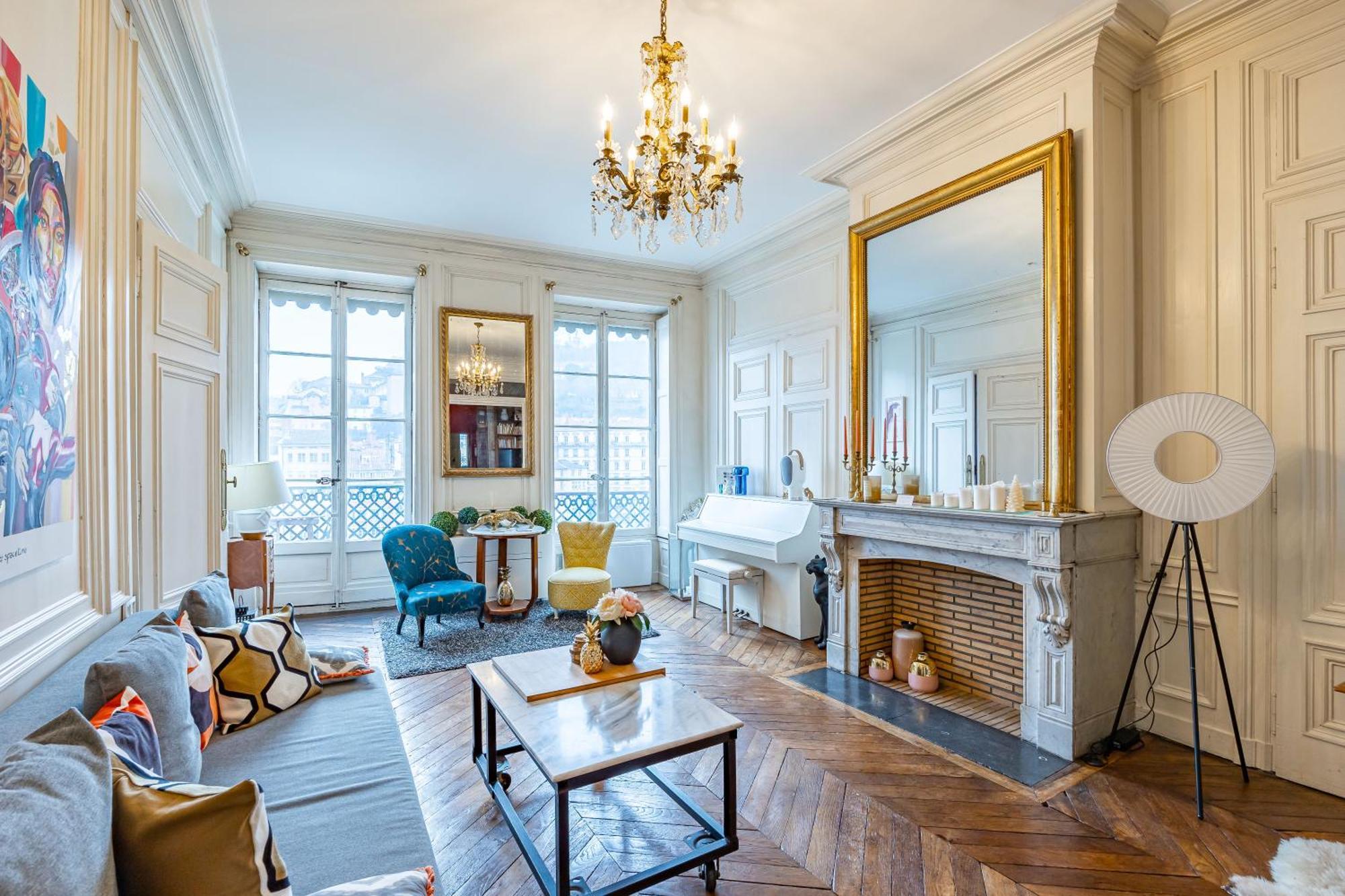 Appartement Haussmannien D'Artiste, Exception, Quai De Saone Balcon+Parking Lyon Bagian luar foto